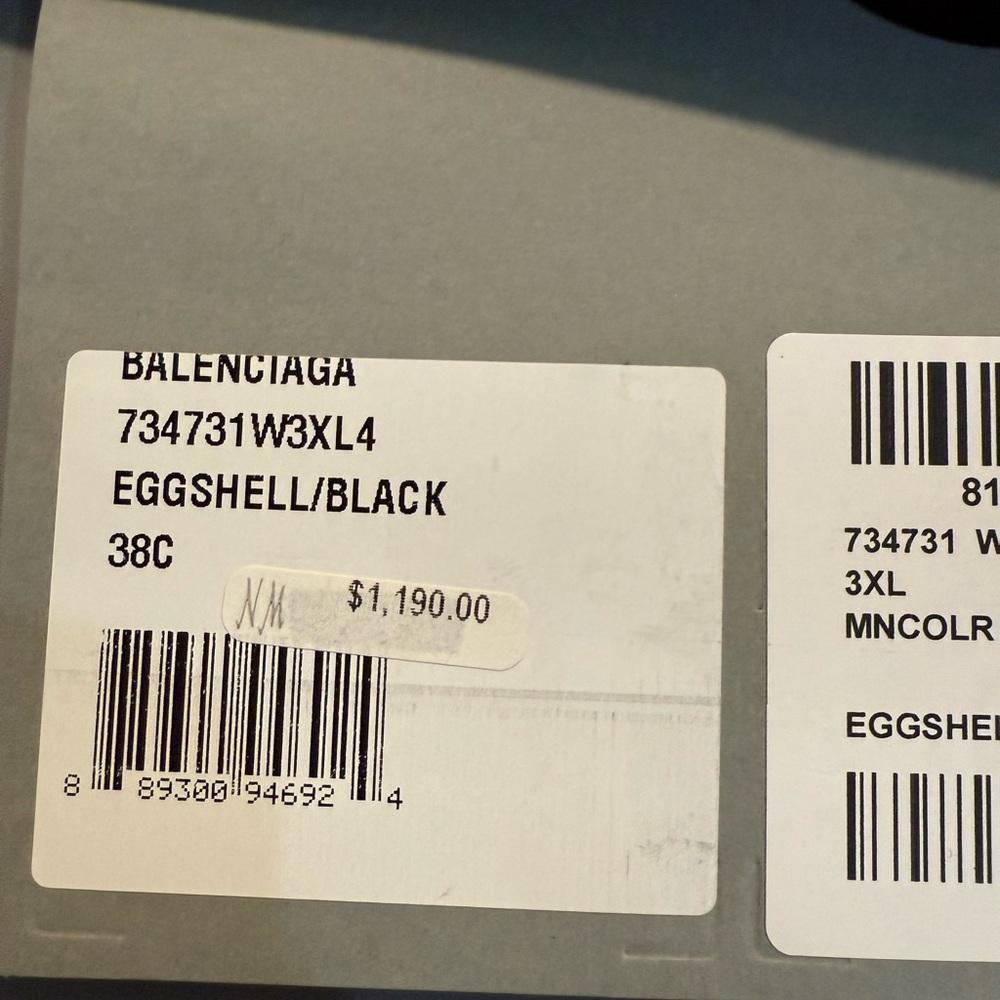 Balenciaga White and Black Sneakers Distressed Chunky Design size 38, fits 38.8 - Picture 8 of 13